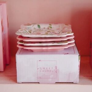 NIB Sweet Laurel Floral Dessert Plates (Set of 4)